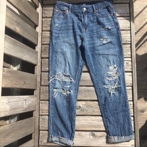 GAP Best Girlfriend Ripped Ankle Jeans